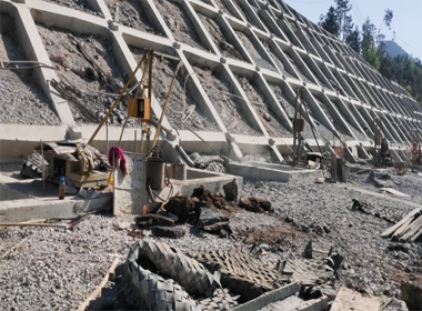 都匀至安顺公路第T18合同段的爆破施工工程