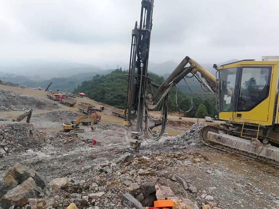 贵阳经金沙至古蔺（黔川界）高速公路第九段K1、K2爆破工程